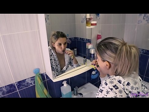 ❤️ Mae darnia gyda ifanc mewn pyjamas yn dod i ben cum llafar yn ass - letty du ❤ Fideo porn atom ni cy.makesexnotwar.ru ❤